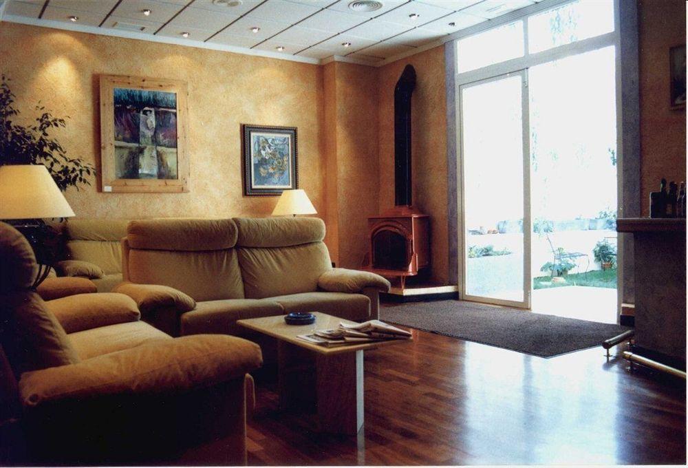 Hotel Tikar Garrucha Buitenkant foto