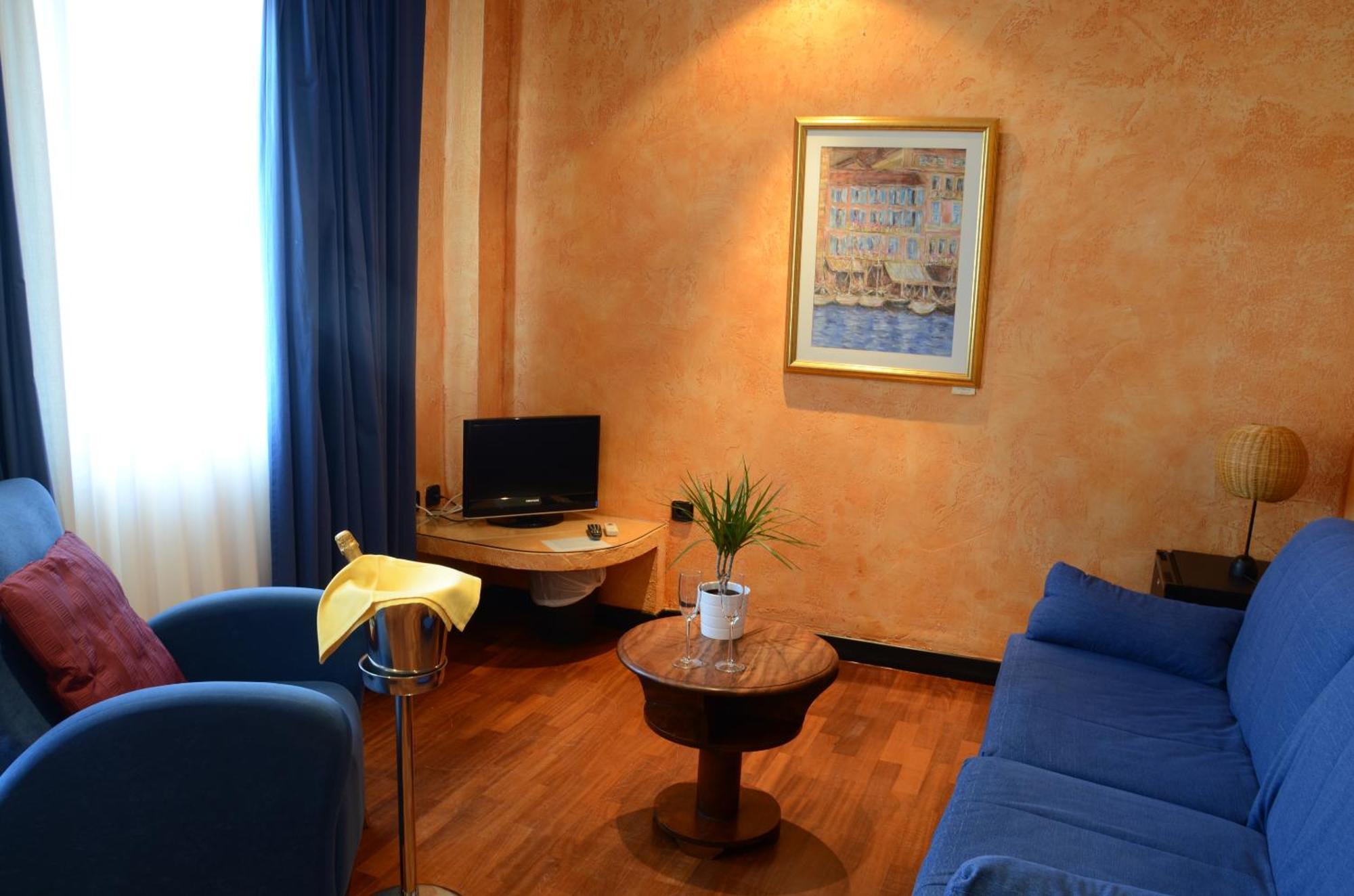 Hotel Tikar Garrucha Buitenkant foto